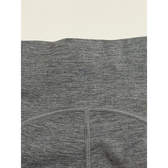 Athleta Ultimate Stash Pocket 9" Shorts Women's Size Large Heather Grey Gym Yoga - Picture 6 of 12